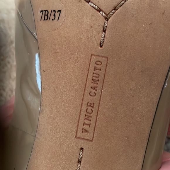 Vince Camuto shiny high heel pumps - Picture 9 of 13